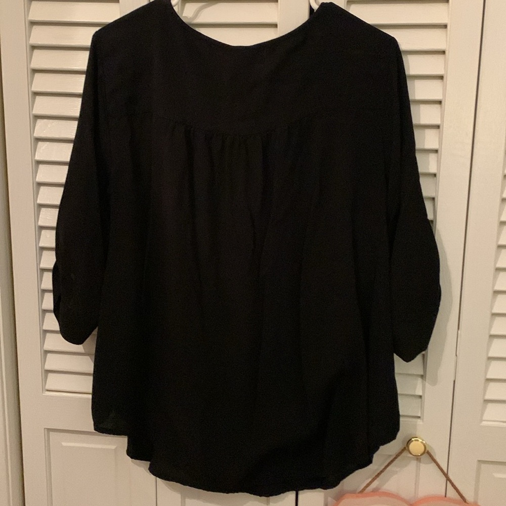 Torrid 3/4 sleeve Blouse - Picture 2 of 4
